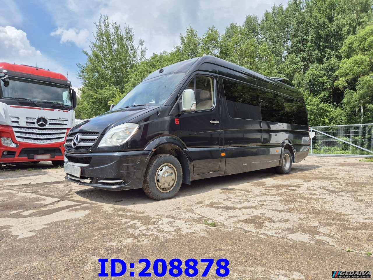 MERCEDES-BENZ Sprinter 519 -VIP- 17 places - Autocar: foto 1 MERCEDES-BENZ Sprinter 519 -VIP- 17 places - Autocar: foto 1