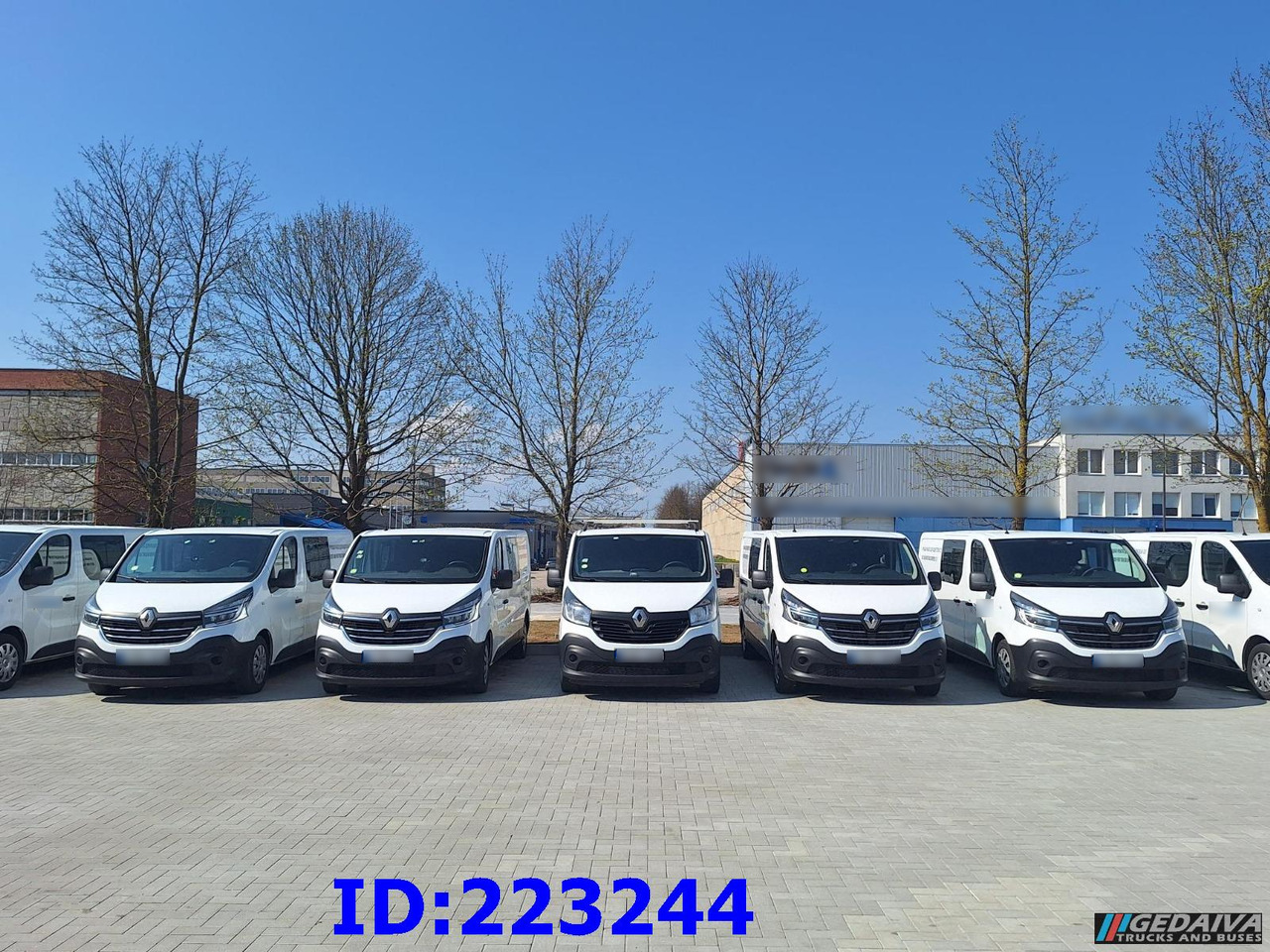 RENAULT Trafic (6pcs. available) - Furgoneta combi: foto 2 RENAULT Trafic (6pcs. available) - Furgoneta combi: foto 2