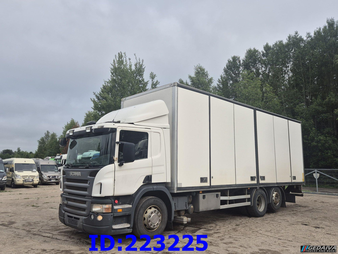 SCANIA P380 6x2 Open side box - Camión caja cerrada: foto 1 SCANIA P380 6x2 Open side box - Camión caja cerrada: foto 1