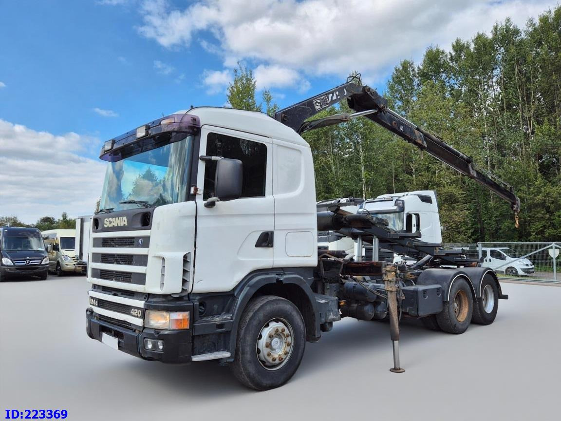 SCANIA R124 420 + Crane HIAB 140AW - Camión volquete: foto 1 SCANIA R124 420 + Crane HIAB 140AW - Camión volquete: foto 1