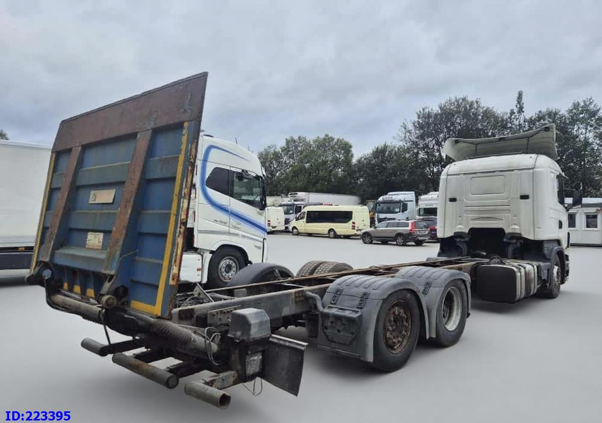 SCANIA R440 6X2 Steering axle (Motor defekt) - Camión chasis: foto 5 SCANIA R440 6X2 Steering axle (Motor defekt) - Camión chasis: foto 5