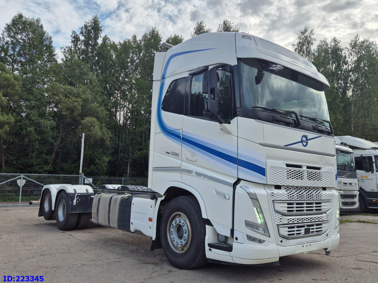 VOLVO FH13 500HP 6x2 10 tyre - New generation - Camión chasis: foto 4 VOLVO FH13 500HP 6x2 10 tyre - New generation - Camión chasis: foto 4