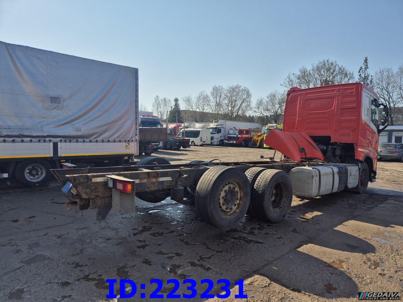 VOLVO FH13 540HP 6X2 Euro6 - Camión chasis: foto 4 VOLVO FH13 540HP 6X2 Euro6 - Camión chasis: foto 4
