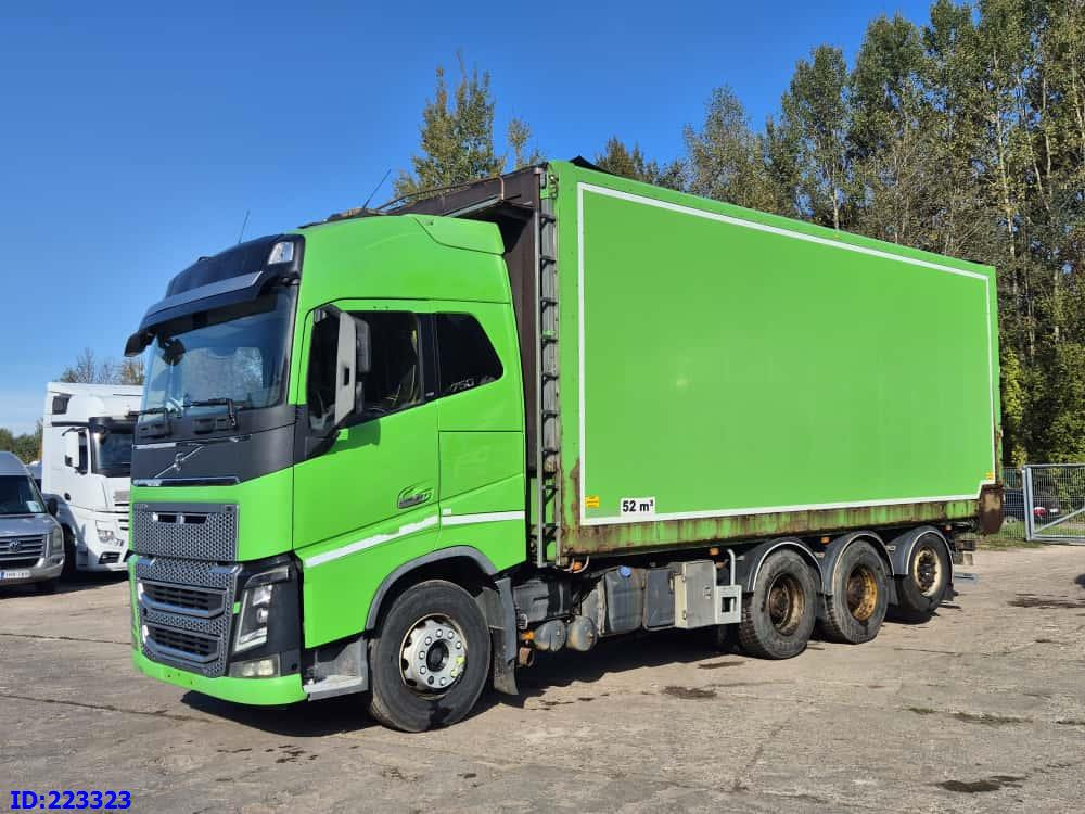 VOLVO FH16 750HP - 8x4 -Big Axles - Camión caja cerrada: foto 1 VOLVO FH16 750HP - 8x4 -Big Axles - Camión caja cerrada: foto 1