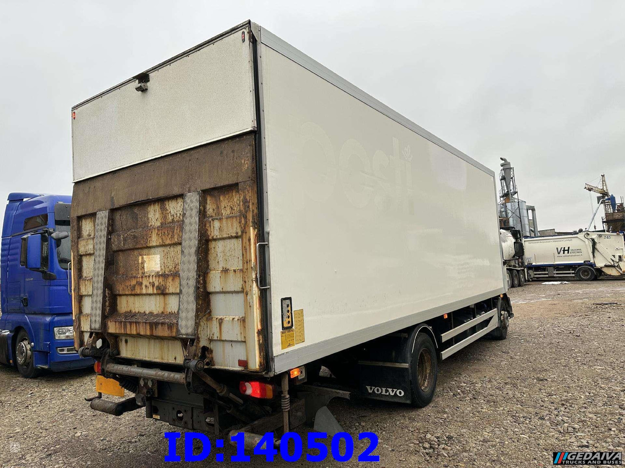 VOLVO FL 280 4x2 Manual Euro5 - Camión caja cerrada: foto 4 VOLVO FL 280 4x2 Manual Euro5 - Camión caja cerrada: foto 4