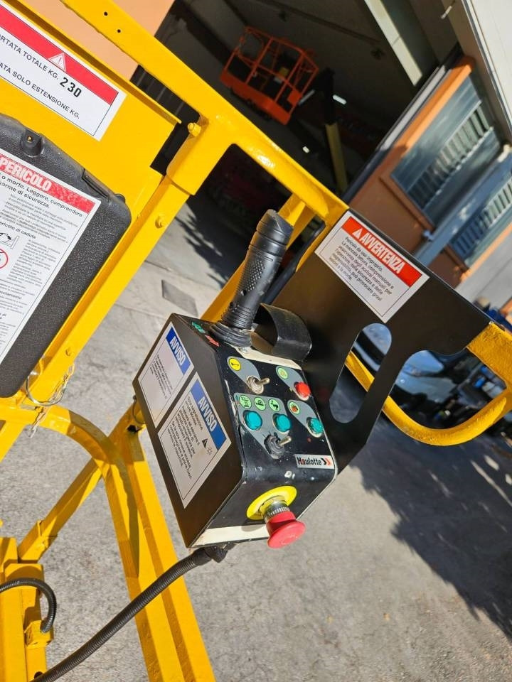 Haulotte Compact 10 N - Plataforma de tijeras: foto 2 Haulotte Compact 10 N - Plataforma de tijeras: foto 2