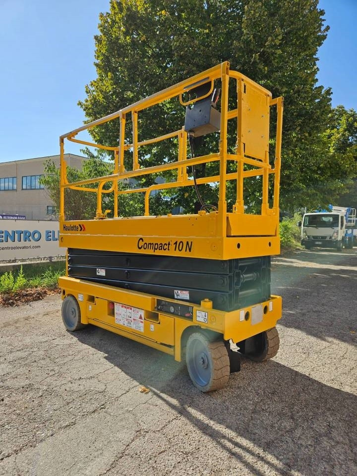 Plataforma de tijeras Haulotte Compact 10 N: foto 10 Plataforma de tijeras Haulotte Compact 10 N: foto 10