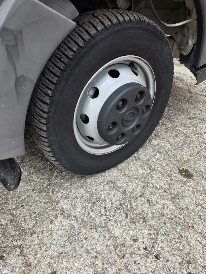 Camión con plataforma elevadora PALFINGER P 200 A: foto 13 Camión con plataforma elevadora PALFINGER P 200 A: foto 13