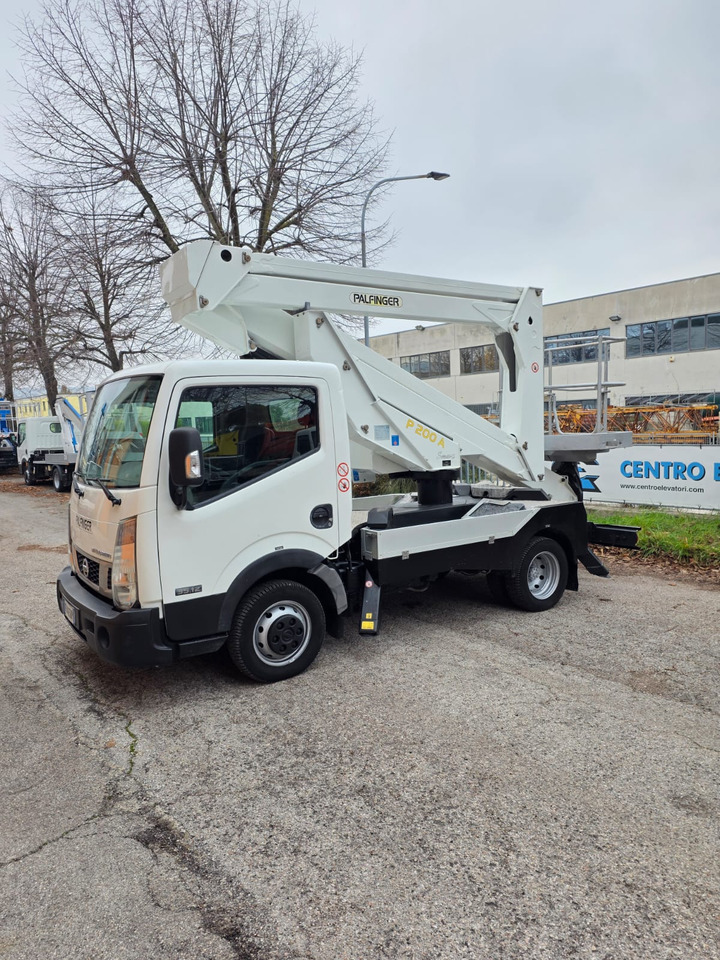 Camión con plataforma elevadora PALFINGER P 200 A: foto 12 Camión con plataforma elevadora PALFINGER P 200 A: foto 12