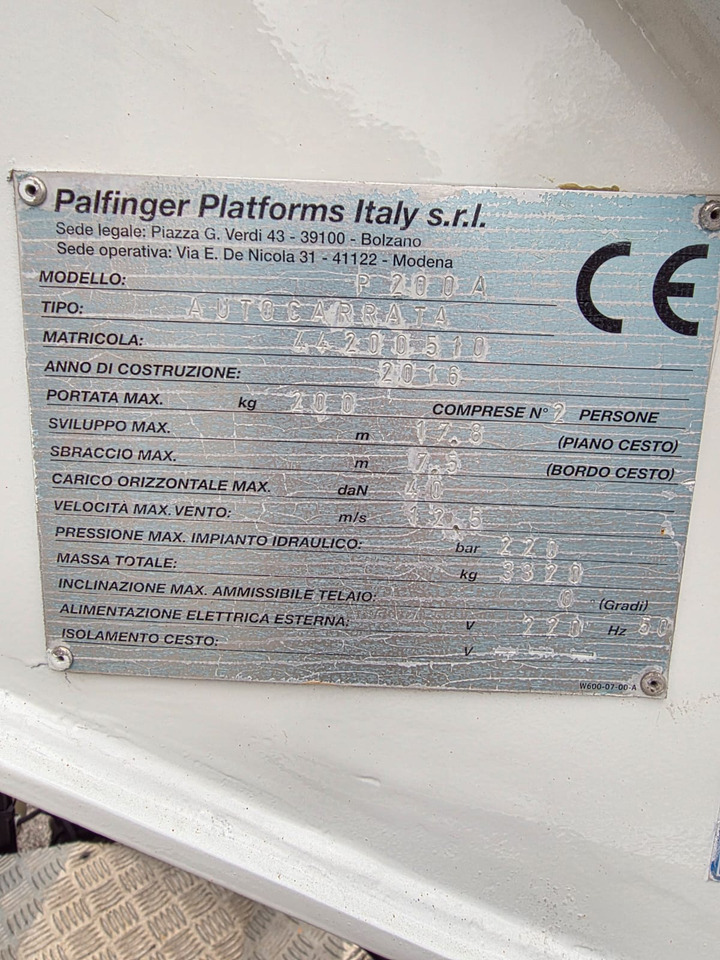 Camión con plataforma elevadora PALFINGER P 200 A: foto 16 Camión con plataforma elevadora PALFINGER P 200 A: foto 16