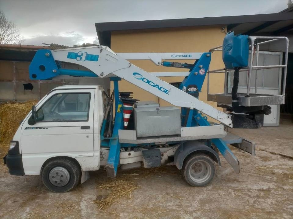 Socage A 314 - Camión con plataforma elevadora: foto 1 Socage A 314 - Camión con plataforma elevadora: foto 1
