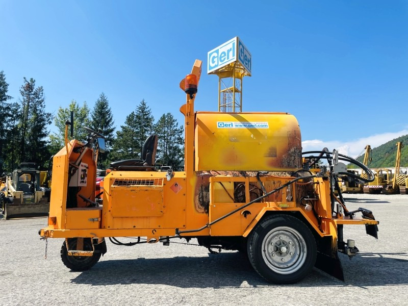 Strassmayr BMS600-3R (3831) - Cisterna de riego asfáltico: foto 2 Strassmayr BMS600-3R (3831) - Cisterna de riego asfáltico: foto 2