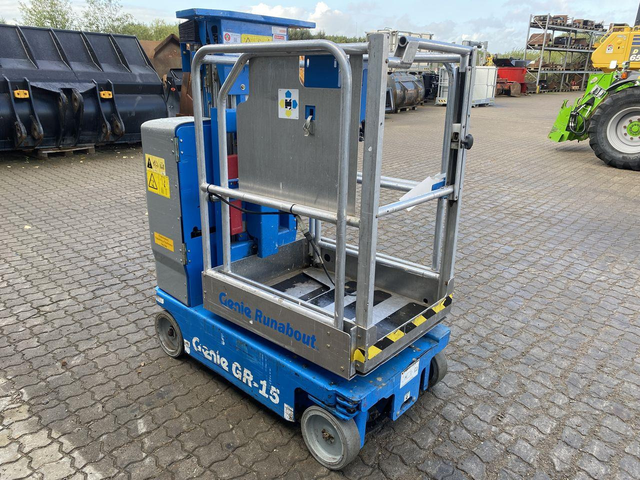Genie GR-15 - Plataforma de mástil vertical: foto 5 Genie GR-15 - Plataforma de mástil vertical: foto 5