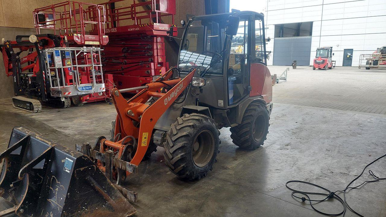 Weycor AR320 Cab - Cargadora articulada: foto 1 Weycor AR320 Cab - Cargadora articulada: foto 1