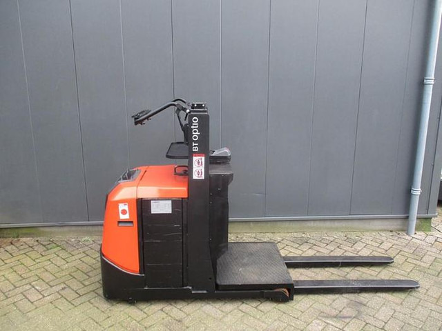 Toyota OSE 100W - Recoge pedidos: foto 1 Toyota OSE 100W - Recoge pedidos: foto 1