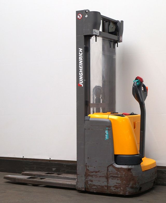 Jungheinrich EJC212 - Apilador: foto 2 Jungheinrich EJC212 - Apilador: foto 2