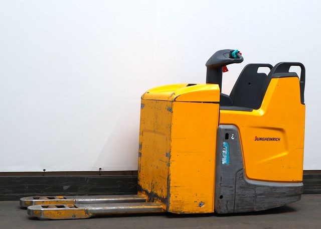 Jungheinrich ERE225 - Transpaleta: foto 1 Jungheinrich ERE225 - Transpaleta: foto 1