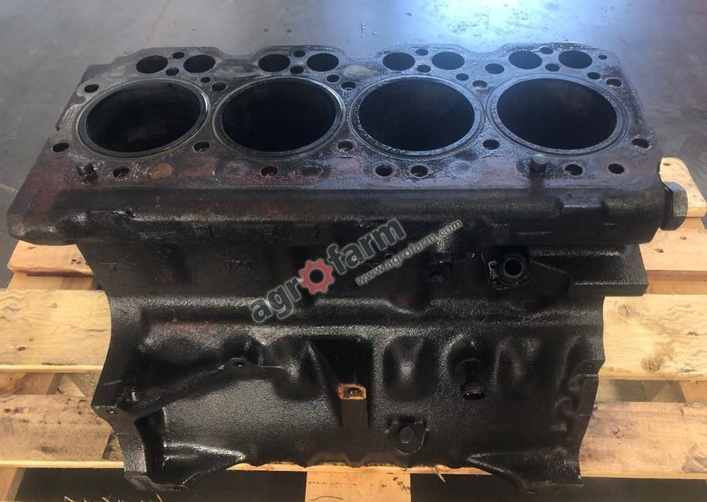 BLOK SILNIKA RENAULT CERGOS 340 6005013213 - Motor para Camión: foto 1 BLOK SILNIKA RENAULT CERGOS 340 6005013213 - Motor para Camión: foto 1