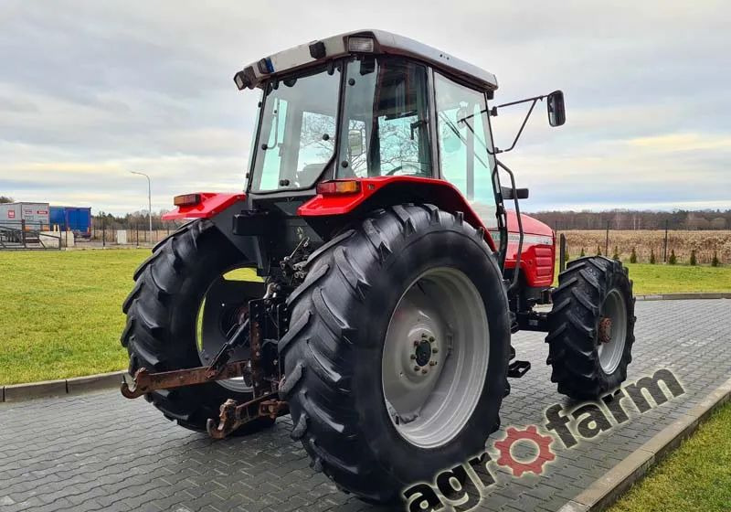 Massey Ferguson 4270 - Tractor: foto 4 Massey Ferguson 4270 - Tractor: foto 4