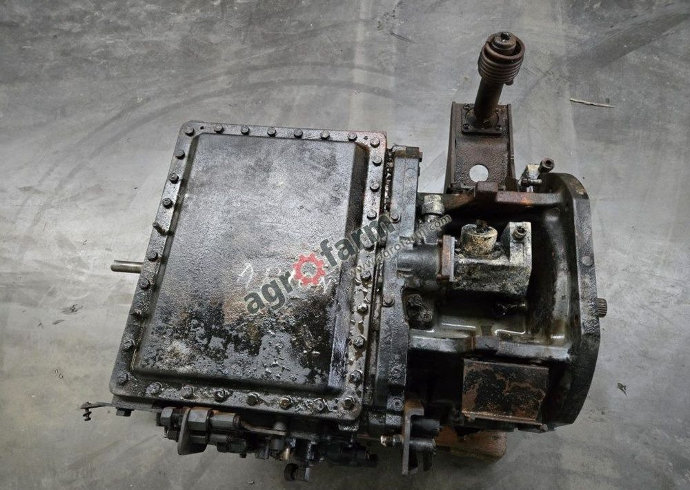 Skrzynia biegów CMATIC, Claas Arion 630 - Caja de cambios: foto 3 Skrzynia biegów CMATIC, Claas Arion 630 - Caja de cambios: foto 3