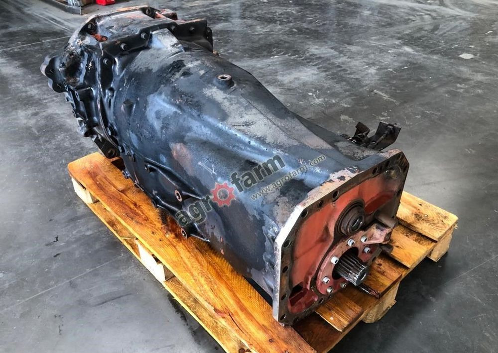 Skrzynia biegów Claas Ares 816 RZ 6005028906 - Caja de cambios: foto 2 Skrzynia biegów Claas Ares 816 RZ 6005028906 - Caja de cambios: foto 2