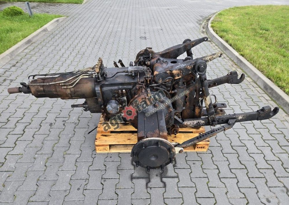 Skrzynia biegów, most tylny Valtra N91 TB07881 - Caja de cambios: foto 2 Skrzynia biegów, most tylny Valtra N91 TB07881 - Caja de cambios: foto 2
