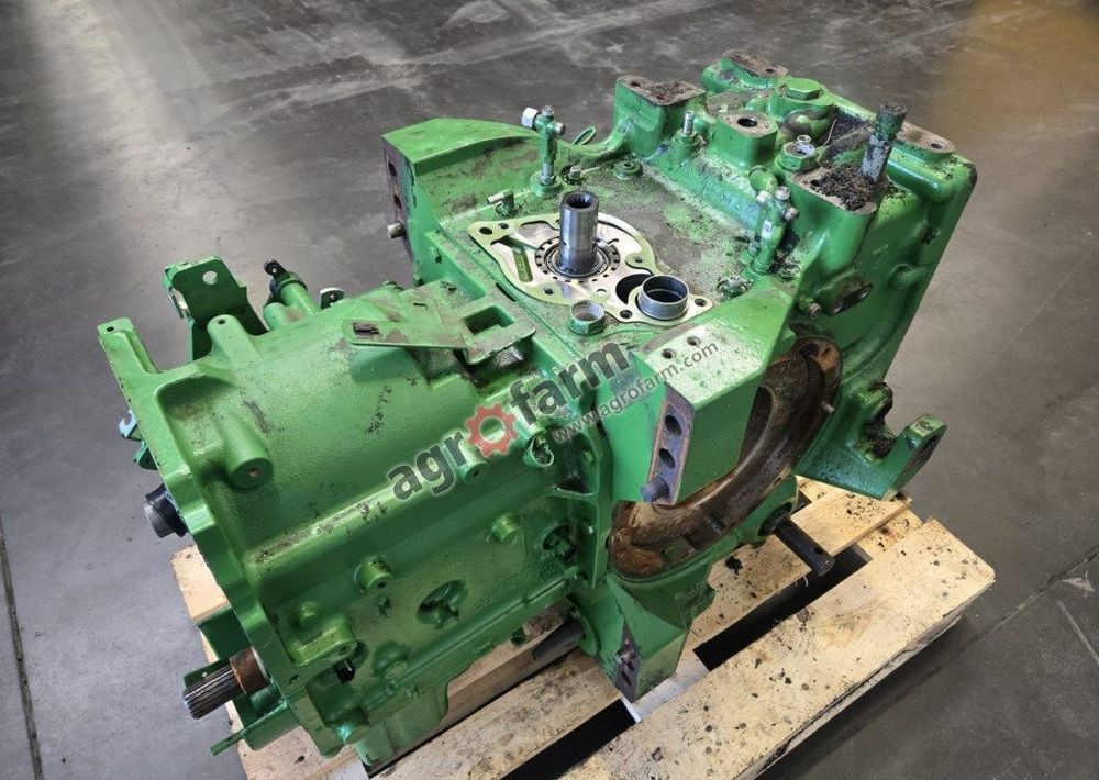 Tylny most John Deere 6155M, PowrQuad - Caja de cambios: foto 1 Tylny most John Deere 6155M, PowrQuad - Caja de cambios: foto 1