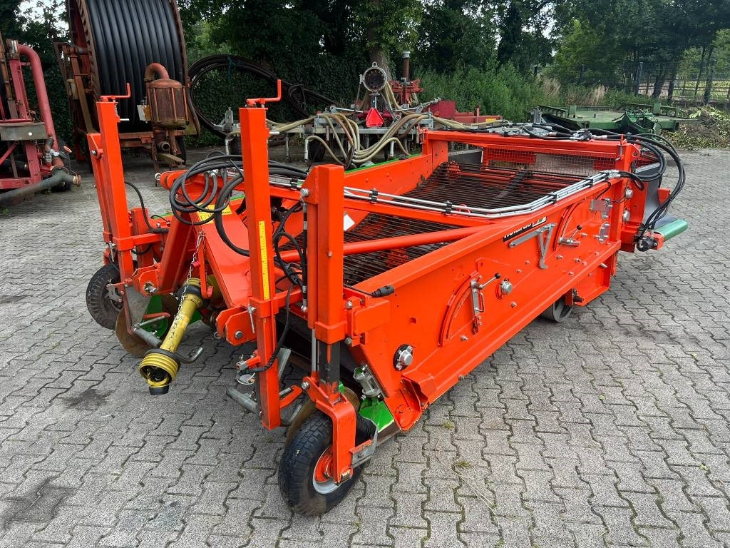 Holaras UR170-DB uienrooier - Cosechadora: foto 1 Holaras UR170-DB uienrooier - Cosechadora: foto 1