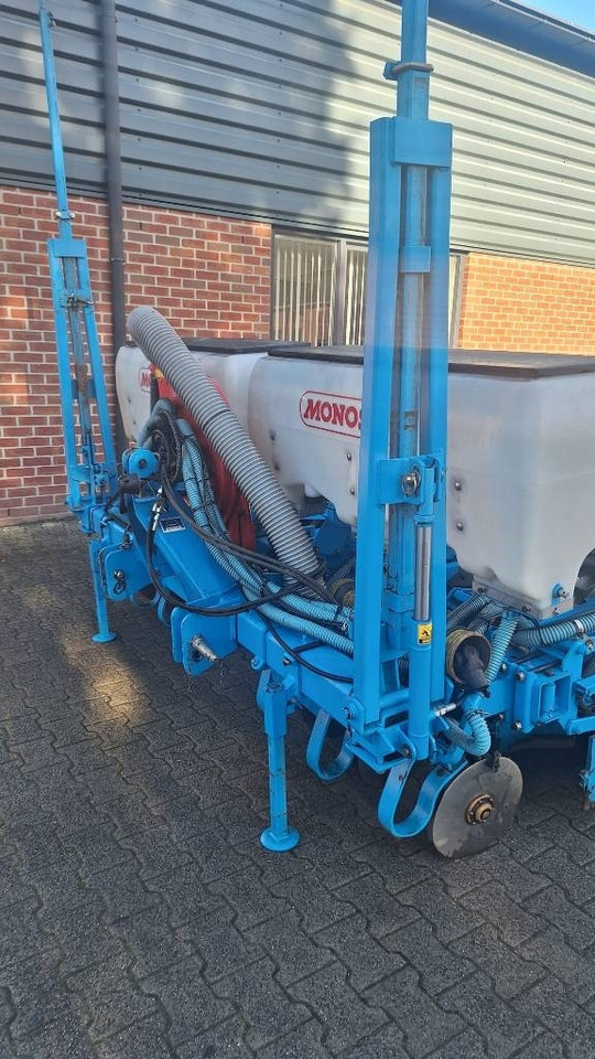 Monosem NG PLUS 6 - Sembradora de precisión: foto 5 Monosem NG PLUS 6 - Sembradora de precisión: foto 5