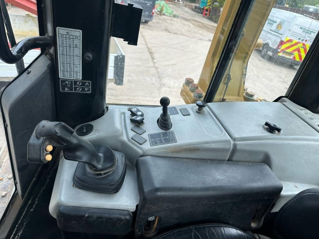 Bulldozer CAT D 6 N LGP: foto 30
