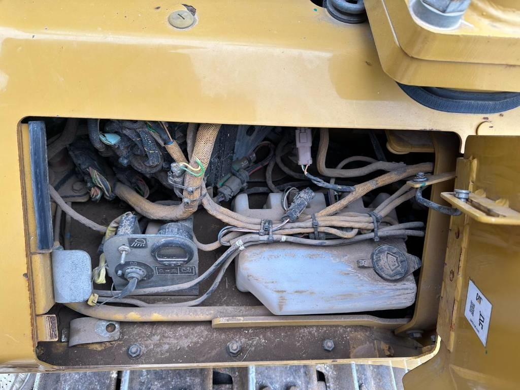Bulldozer CAT D 6 N LGP: foto 13