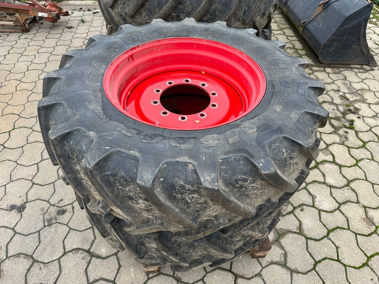 Firestone Komplettsatz 420/85 R30 + 460/85 R42 - Neumático: foto 3 Firestone Komplettsatz 420/85 R30 + 460/85 R42 - Neumático: foto 3