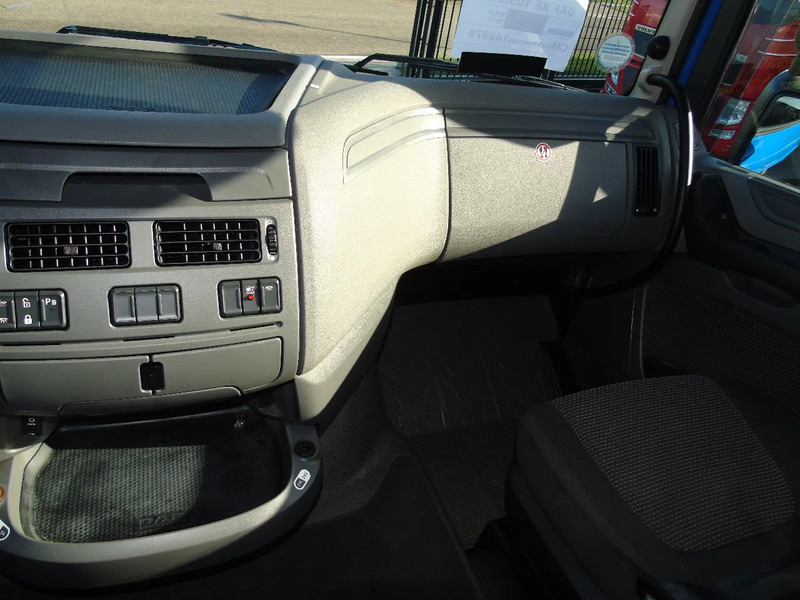 Cabeza tractora DAF XF 510 + PTO + EURO 6 + SSC + SPOILER: foto 17