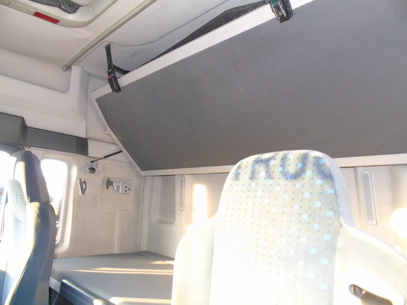 Cabeza tractora MAN TGA 18.400 + mega + manual + SPOILER: foto 9 Cabeza tractora MAN TGA 18.400 + mega + manual + SPOILER: foto 9