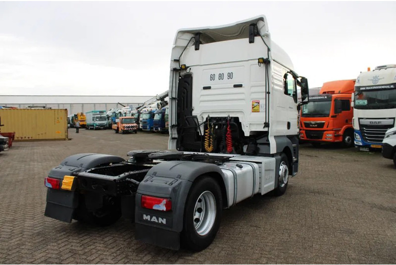 MAN TGX 18.440 + EURO 6 + manual + VERY NICE - Cabeza tractora: foto 5 MAN TGX 18.440 + EURO 6 + manual + VERY NICE - Cabeza tractora: foto 5