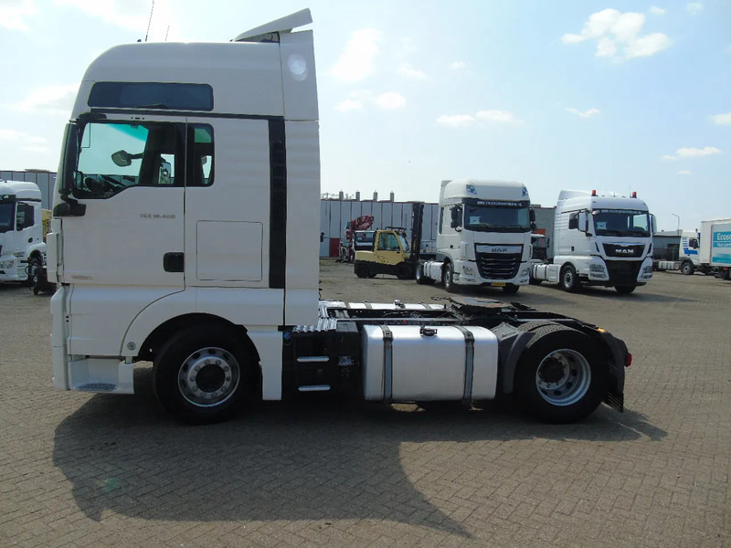 MAN TGX 18.460 + EURO 6 + RETARDER + 5X IN STOCK - Cabeza tractora: foto 3 MAN TGX 18.460 + EURO 6 + RETARDER + 5X IN STOCK - Cabeza tractora: foto 3