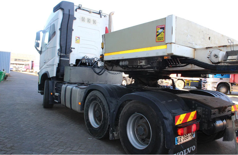 Volvo FH 16. 750 + 6x4 150 tons + retarder + EURO 6 - Cabeza tractora: foto 4 Volvo FH 16. 750 + 6x4 150 tons + retarder + EURO 6 - Cabeza tractora: foto 4