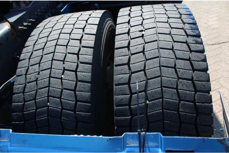 Cabeza tractora Volvo FH 460 XL cabine + euro 5 + spoiler: foto 18