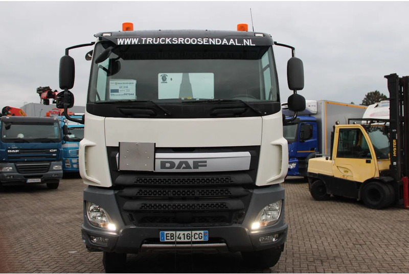 DAF CF 510 + 8X4 + SPRING SUSPENSION + MANUAL + EURO 6 - Camión multibasculante: foto 5 DAF CF 510 + 8X4 + SPRING SUSPENSION + MANUAL + EURO 6 - Camión multibasculante: foto 5