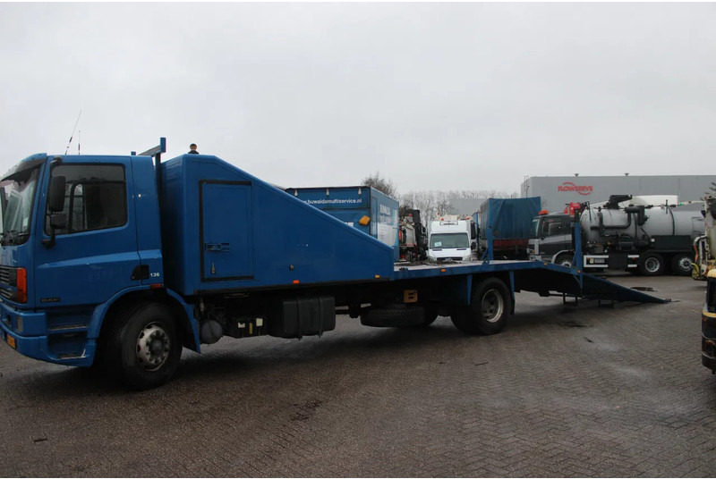 DAF CF 65.180 + euro 2 - Camión portavehículos: foto 2 DAF CF 65.180 + euro 2 - Camión portavehículos: foto 2
