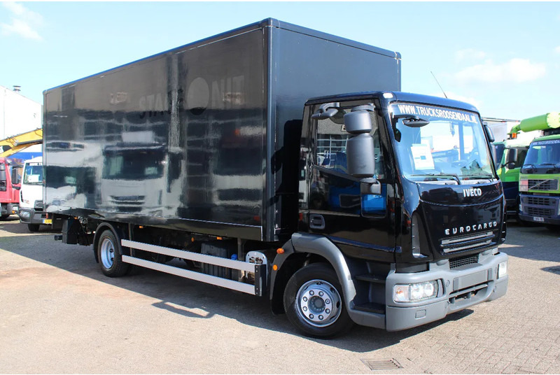 Iveco Eurocargo 120E25 + MANUAL - Camión caja cerrada: foto 2 Iveco Eurocargo 120E25 + MANUAL - Camión caja cerrada: foto 2