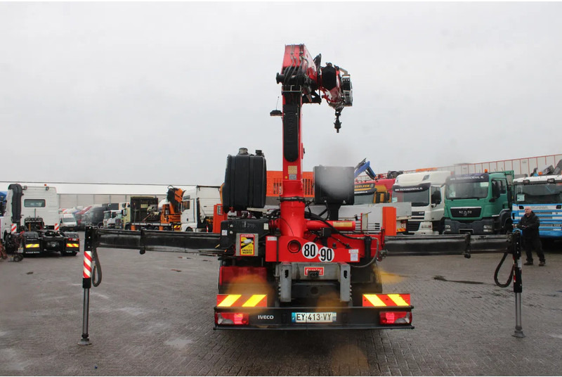 Iveco Stralis 420 + 6x2 + FASSI F185 + EURO 6 + LOW KM + REMOTE - Camión grúa: foto 4 Iveco Stralis 420 + 6x2 + FASSI F185 + EURO 6 + LOW KM + REMOTE - Camión grúa: foto 4