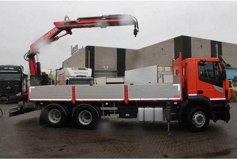 Iveco Stralis 420 + 6x2 + FASSI F185 + EURO 6 + LOW KM + REMOTE - Camión grúa: foto 3 Iveco Stralis 420 + 6x2 + FASSI F185 + EURO 6 + LOW KM + REMOTE - Camión grúa: foto 3