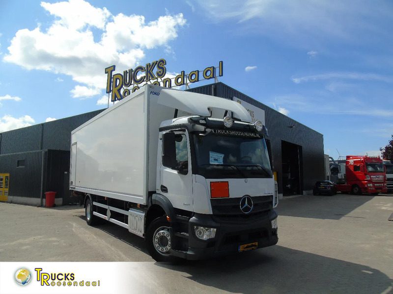 Mercedes-Benz Antos 1827 + euro 6 + lift - Camión caja cerrada: foto 1 Mercedes-Benz Antos 1827 + euro 6 + lift - Camión caja cerrada: foto 1