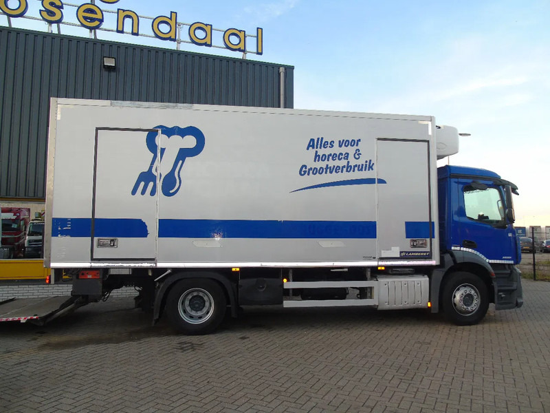 Mercedes-Benz Antos 1932 + EURO 6 + CARRIER + LIFT - Camión frigorífico: foto 3 Mercedes-Benz Antos 1932 + EURO 6 + CARRIER + LIFT - Camión frigorífico: foto 3