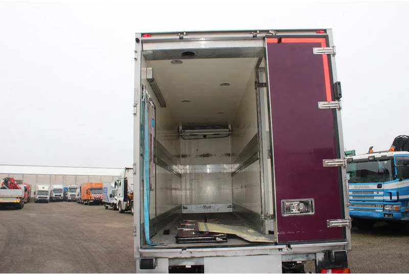 Mercedes-Benz Atego 1222 + carrier supra 950 + lift - Camión frigorífico: foto 5 Mercedes-Benz Atego 1222 + carrier supra 950 + lift - Camión frigorífico: foto 5