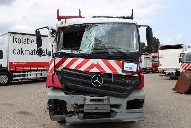 Mercedes-Benz Axor 2633 + HIAB 144 BS 2 HIDUO + 6X2+REMOTE - Camión grúa: foto 3 Mercedes-Benz Axor 2633 + HIAB 144 BS 2 HIDUO + 6X2+REMOTE - Camión grúa: foto 3