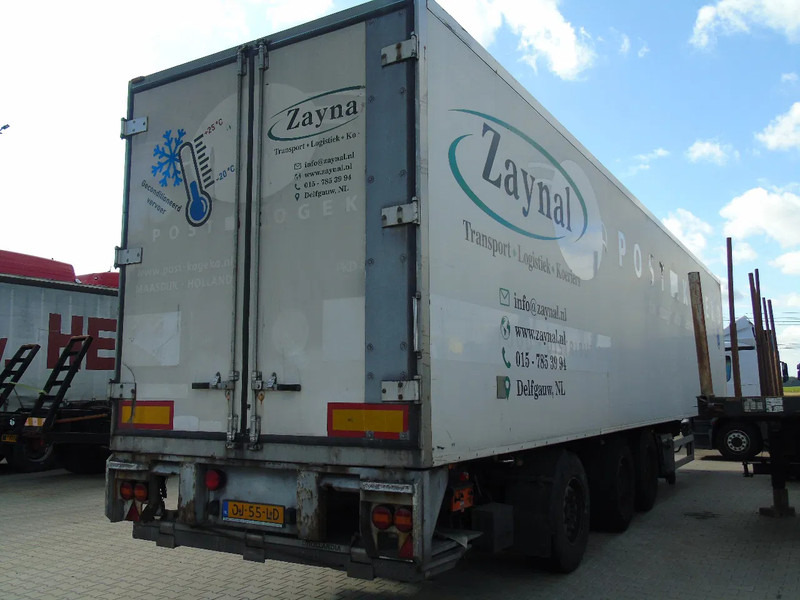 Pacton 3x SAF + carrier vector 1800 + lift - Semirremolque frigorífico: foto 4 Pacton 3x SAF + carrier vector 1800 + lift - Semirremolque frigorífico: foto 4