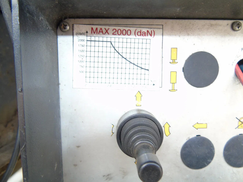 Camión caja cerrada Renault Midlum 220 + euro 5 + MANUAL + lift + 12T: foto 10