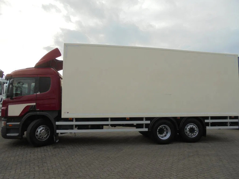 Scania P360 + Euro 5 + 6X2 + LIFT - Camión caja cerrada: foto 3 Scania P360 + Euro 5 + 6X2 + LIFT - Camión caja cerrada: foto 3